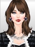 Taylor Swift's Beauty Looks